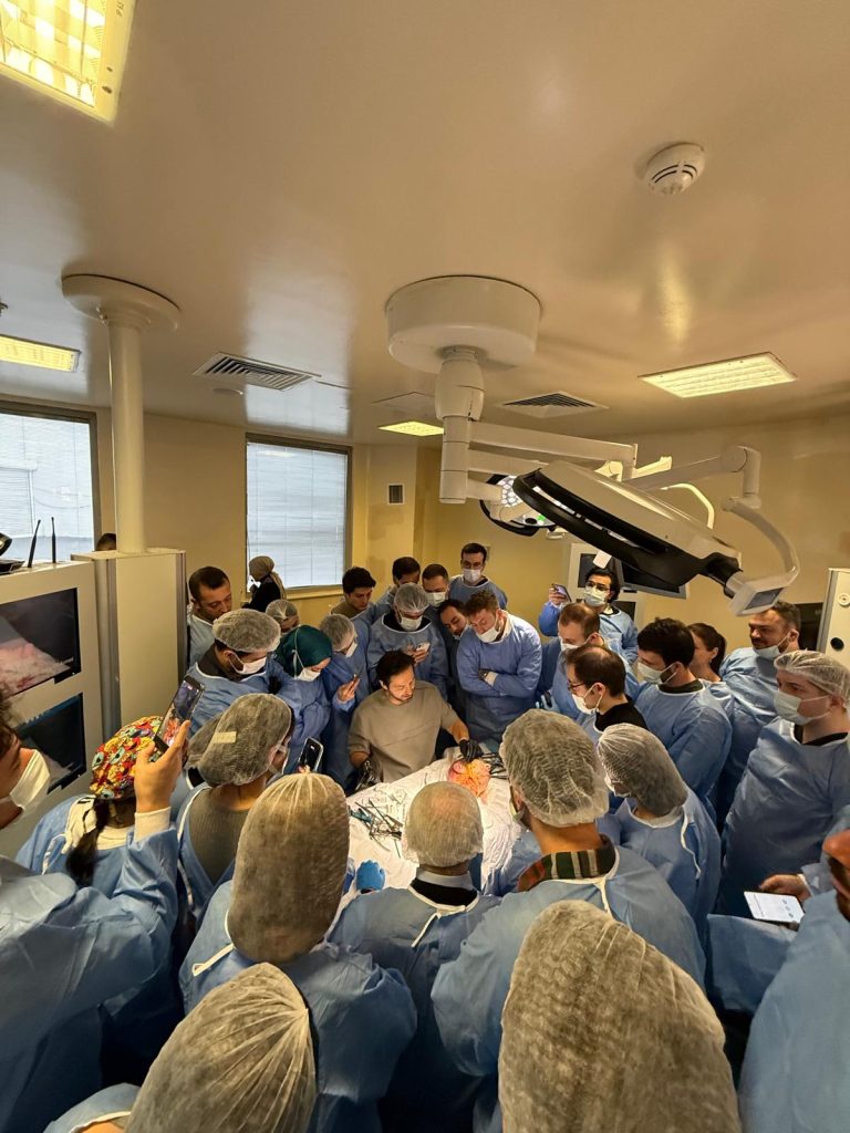 Facesurgerist Kadavra Kursları 1